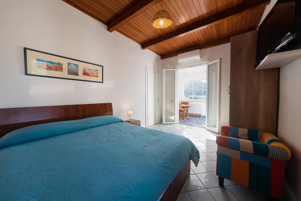 Apartmán La Casa Sul Porto Ischia Exteriér fotografie